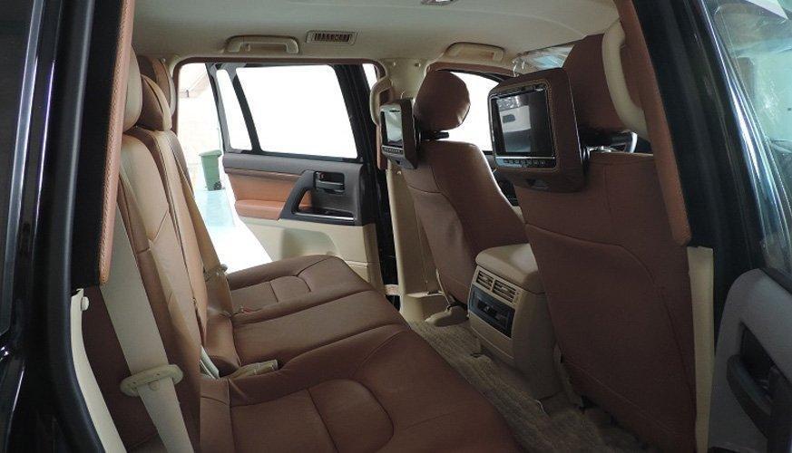 Ventura Tactical Systems Armoured Vehicle Toyota Land Cruiser 200 SUV - Image 8